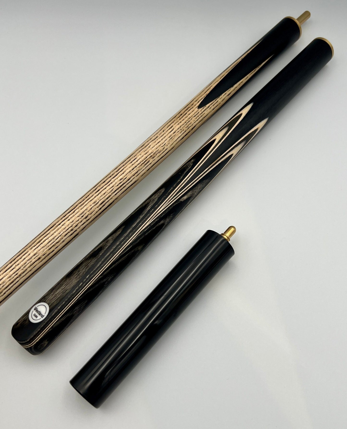 Westland 3/4 Cue & Case Set “Black & White Veneer”