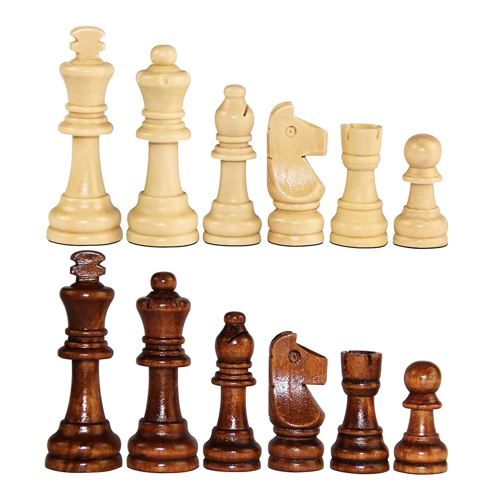 Small Scale Wooden Chess Set