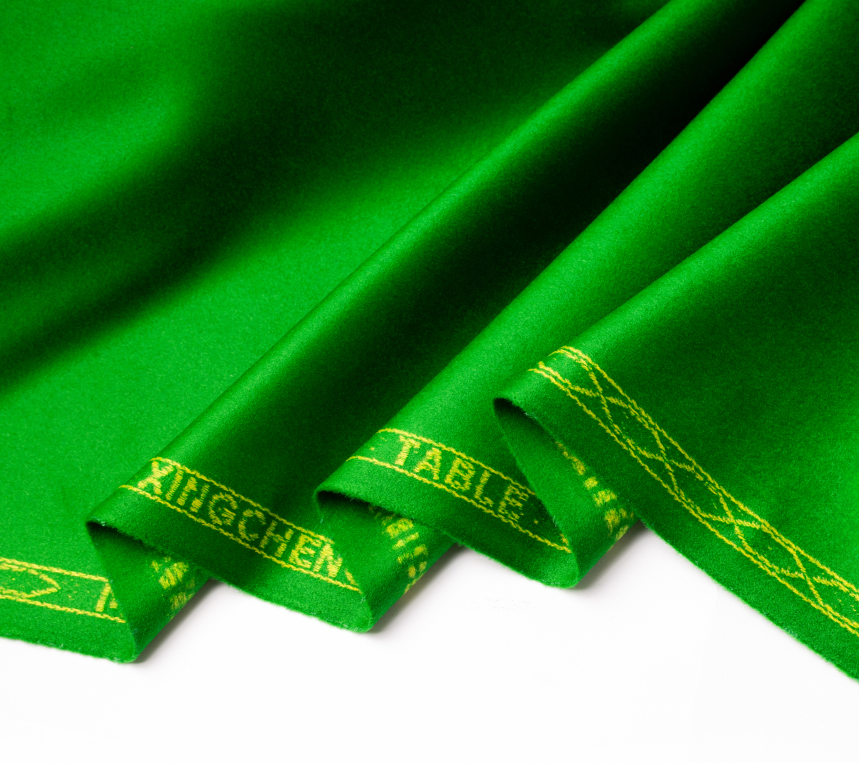 MY Xingcheng 7ft UK Pool Table, Traditional Wool Cloth Set